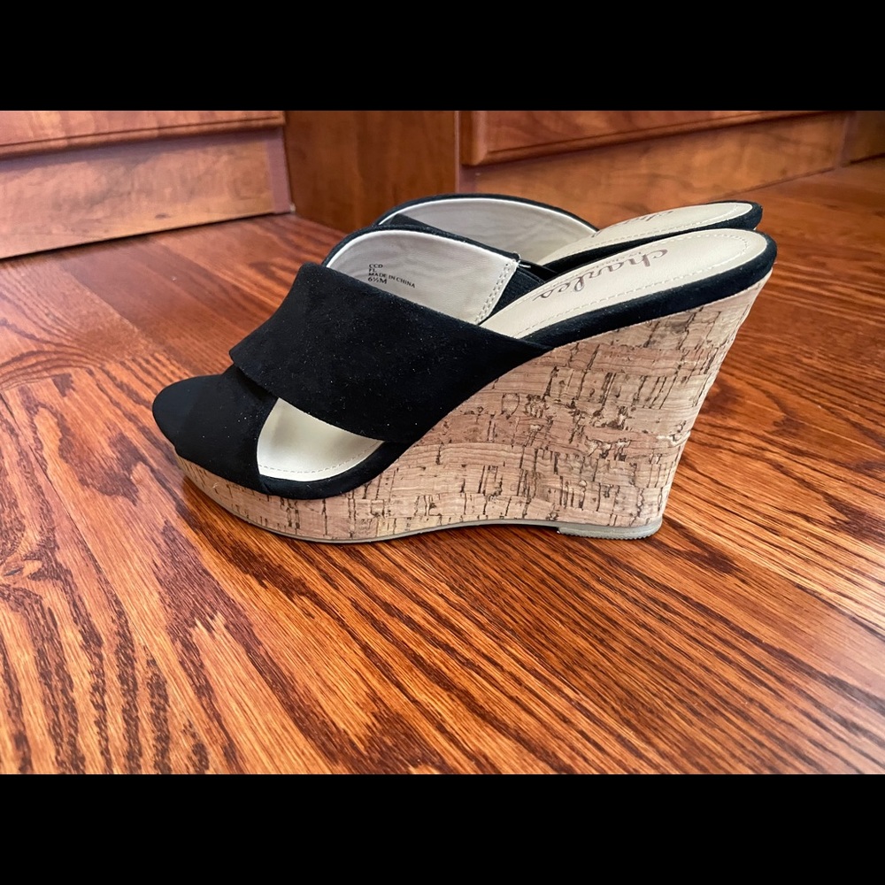 Black Wedges - image 2